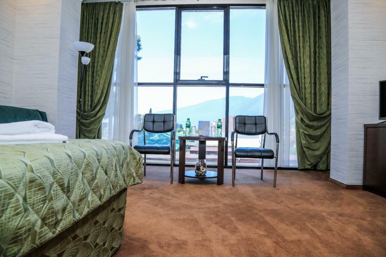 Grand Hotel กากรา ภายนอก รูปภาพ