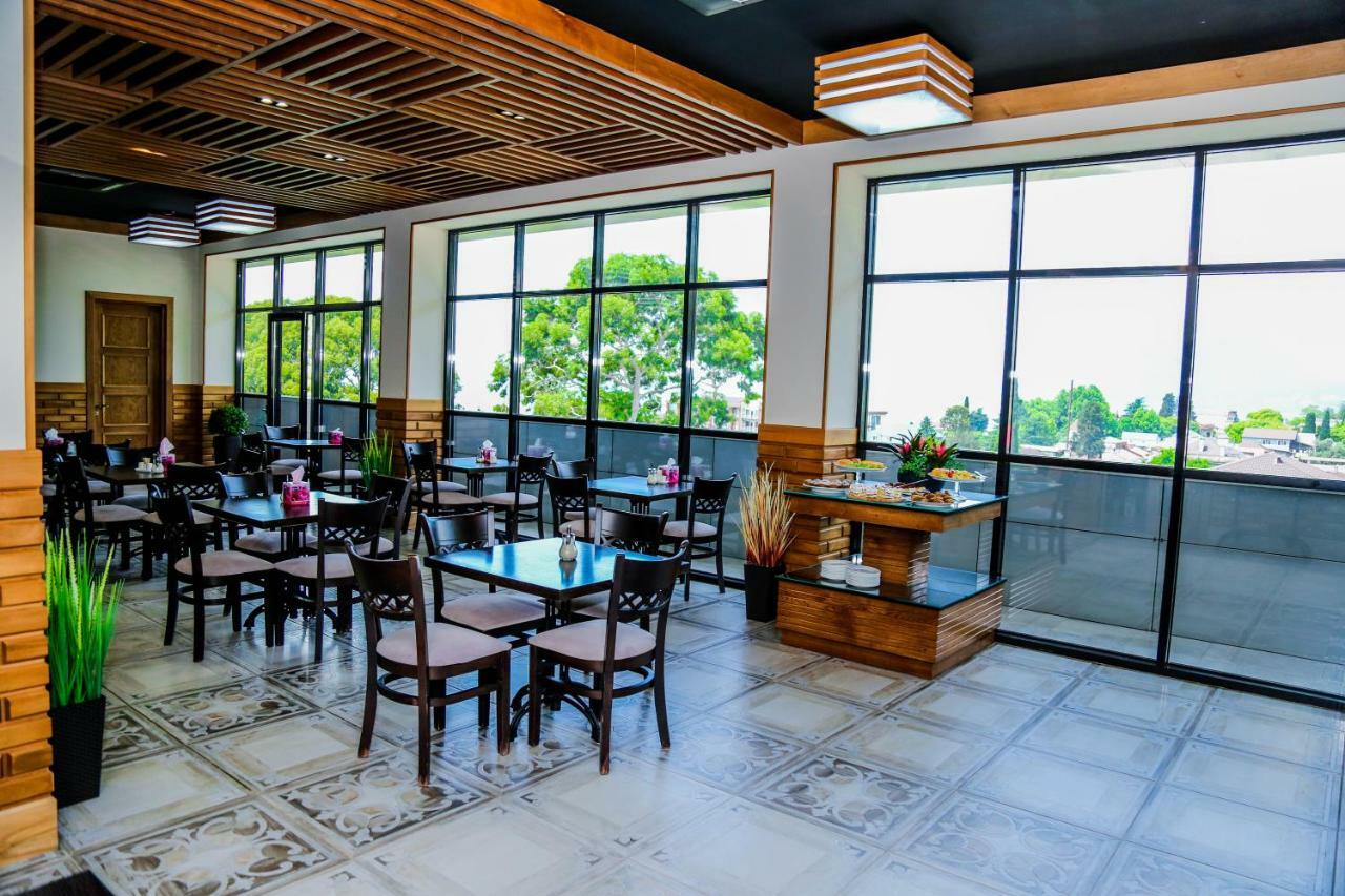 Grand Hotel กากรา ภายนอก รูปภาพ